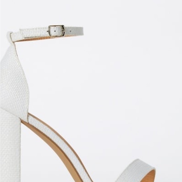 JustFab block-heeled sandal w/ adjustable buckle. 4” heel - Picture 5 of 6